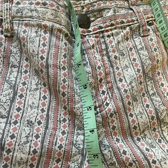 Free People White patterned Skinny Jean Straight-Leg Pants,Size 30 - Picture 3 of 5